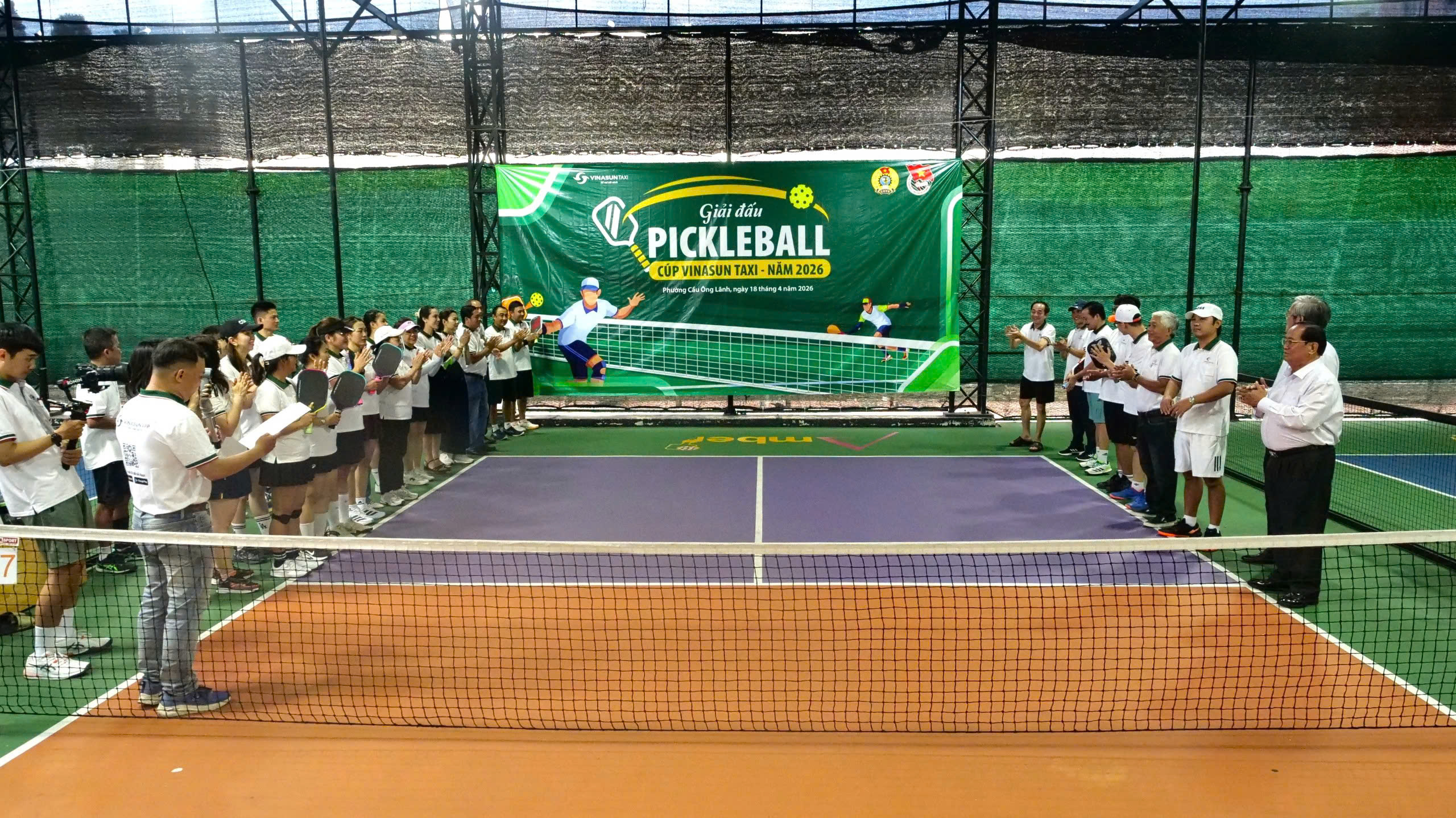 picleball-vinasun-taxi-2026-26.jpg