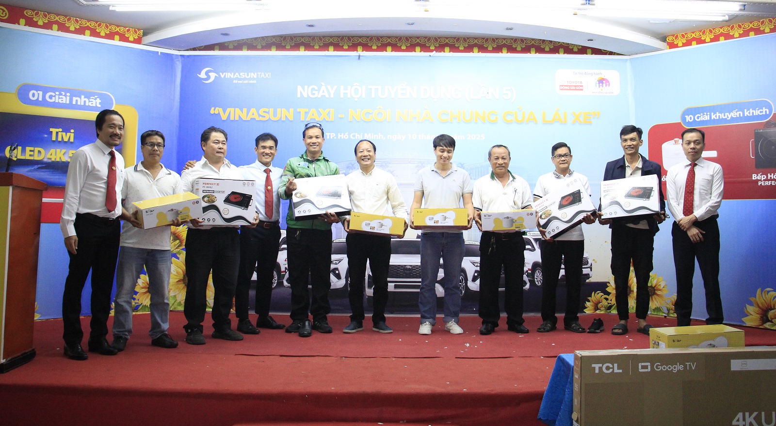 Vinasun Taxi tổ chức Ngày hội tuyển dụng lái xe lần 5: Giao lưu kinh nghiệm và nhận xe Hybrid kinh doanh ngay