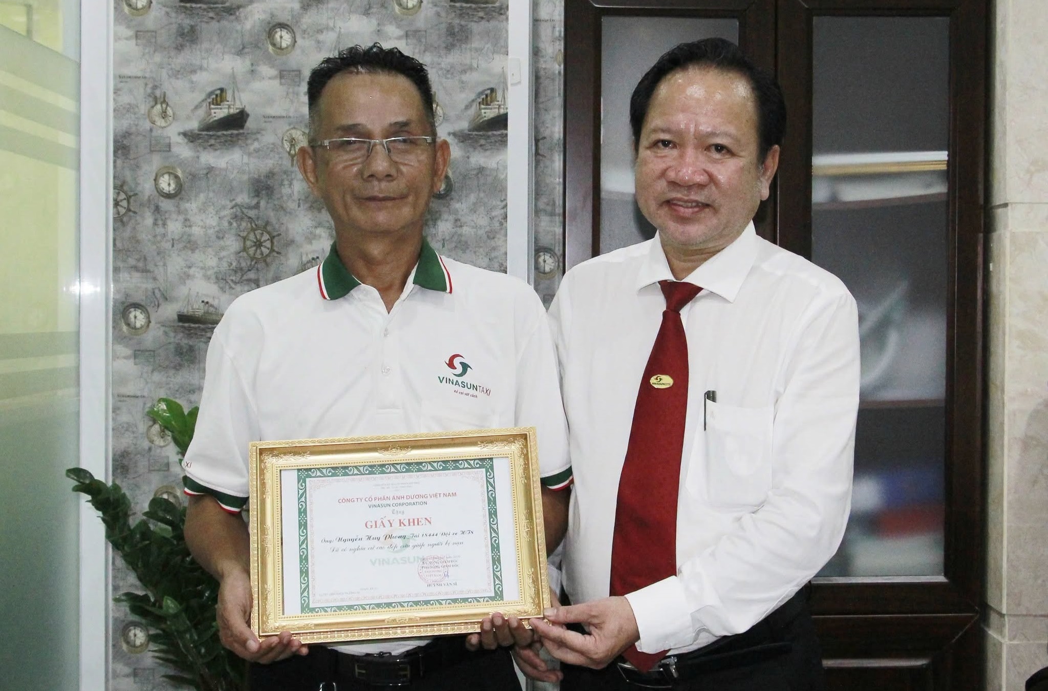tai-xe-taxi-vinasun-lam-viec-tot-nguyen-huy-phong